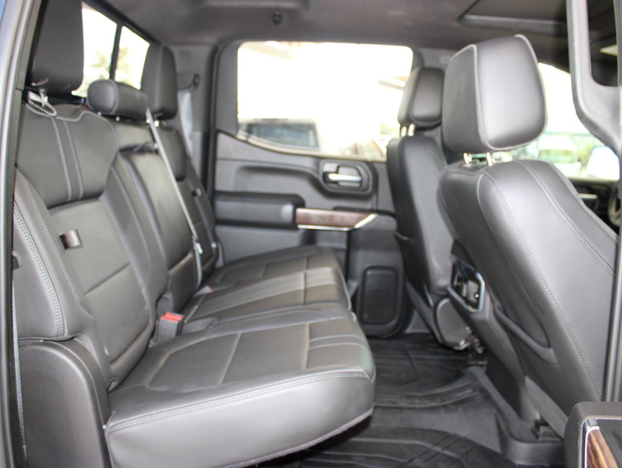 Chevrolet Silverado 1500 Limited High Country Crew Cab 4WD 2022