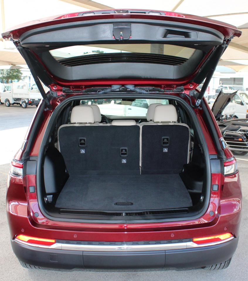 Jeep Grand Cherokee Limited 2WD 2025