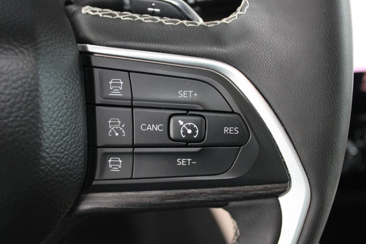 Jeep Grand Cherokee Limited 2WD 2025