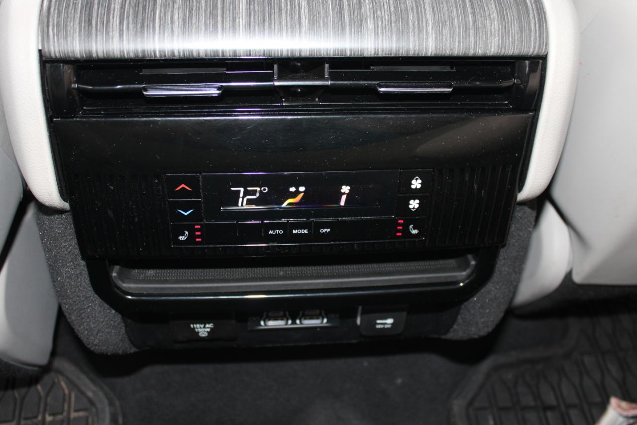 Jeep Wagoneer L Series III 4WD 2024