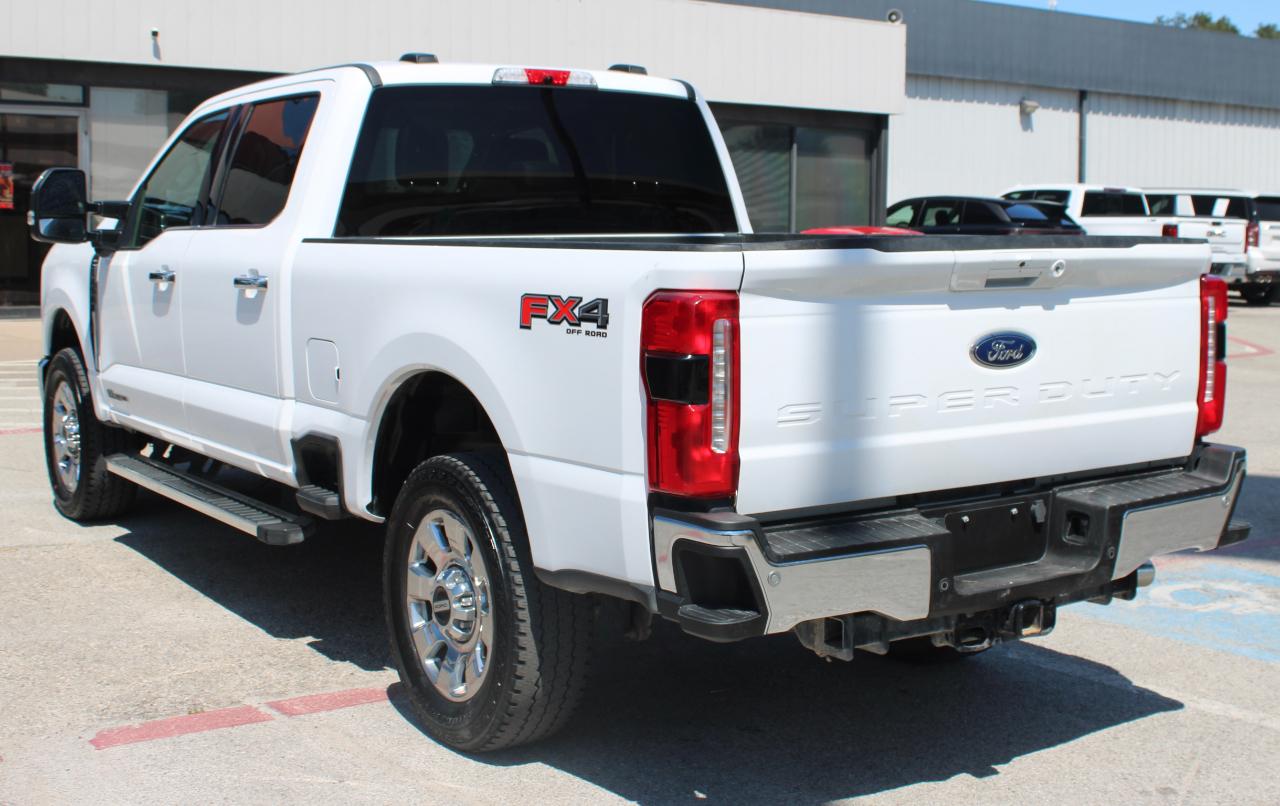 Ford F-250 SD Lariat Crew Cab 4WD 2025