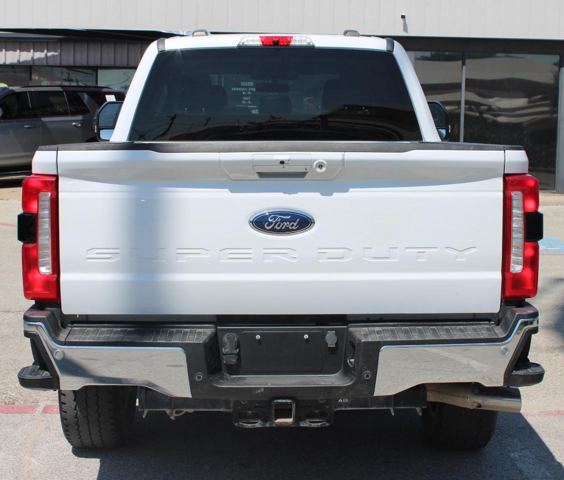 Ford F-250 SD Lariat Crew Cab 4WD 2025