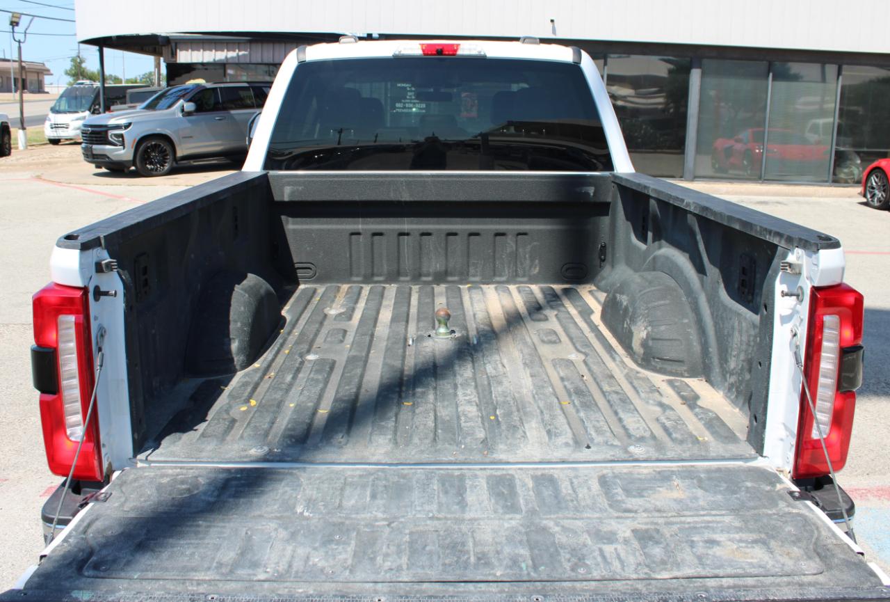 Ford F-250 SD Lariat Crew Cab 4WD 2025