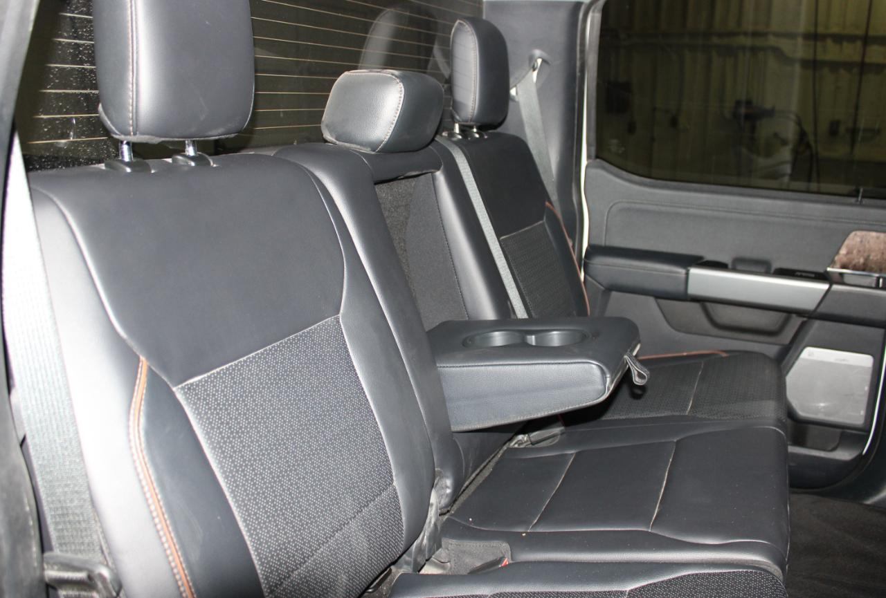 Ford F-250 SD Lariat Crew Cab 4WD 2025
