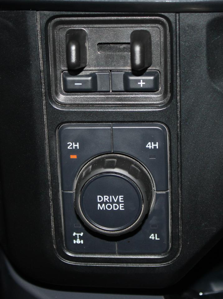Ford F-250 SD Lariat Crew Cab 4WD 2025