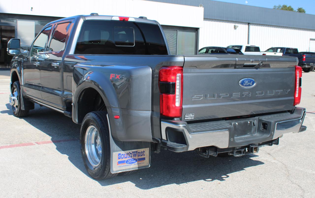 Ford F-350 SD Lariat Crew Cab Long Bed DRW 4WD 2024