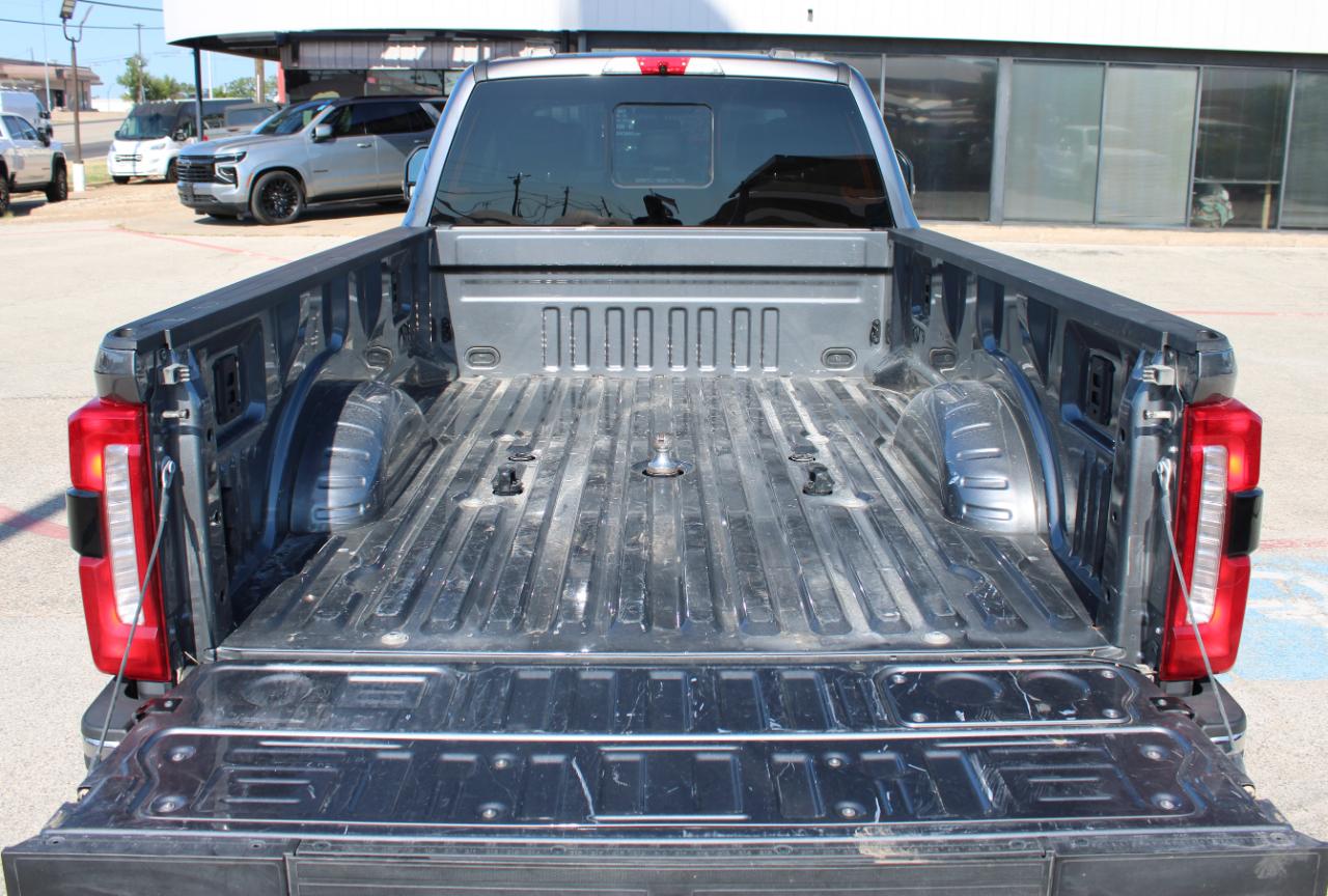 Ford F-350 SD Lariat Crew Cab Long Bed DRW 4WD 2024
