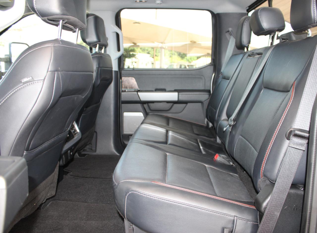 Ford F-350 SD Lariat Crew Cab Long Bed DRW 4WD 2024