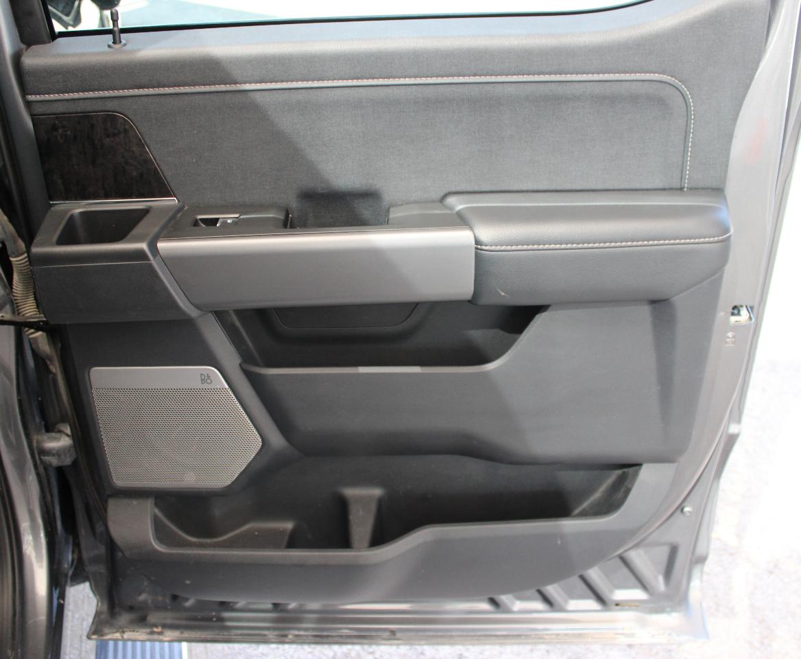 Ford F-350 SD Lariat Crew Cab Long Bed DRW 4WD 2024