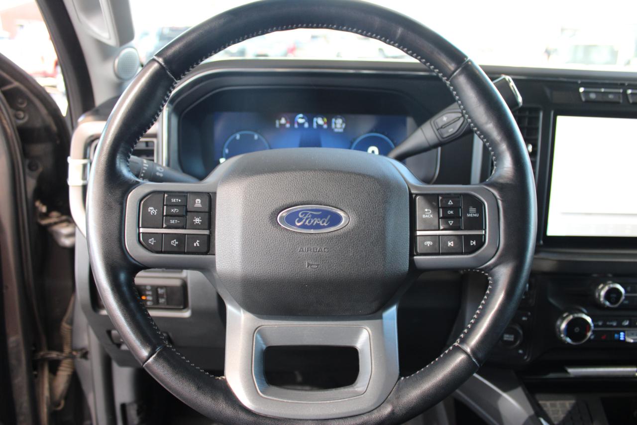 Ford F-350 SD Lariat Crew Cab Long Bed DRW 4WD 2024