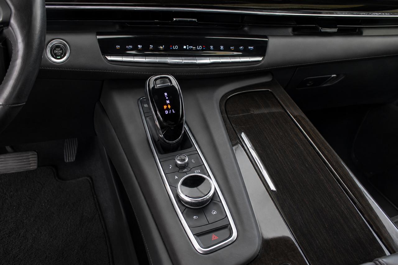 Cadillac Escalade Premium Luxury Platinum AWD 2021