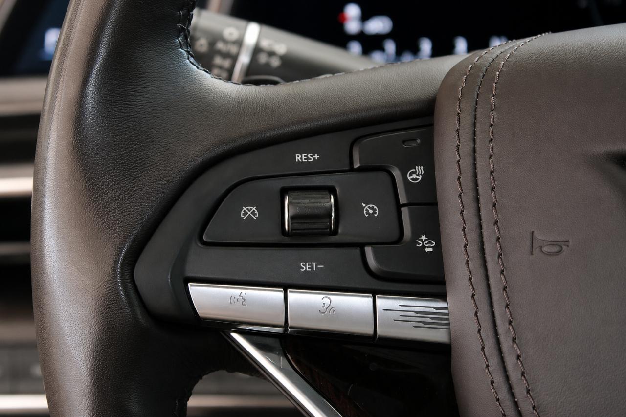 Cadillac Escalade Premium Luxury Platinum AWD 2021