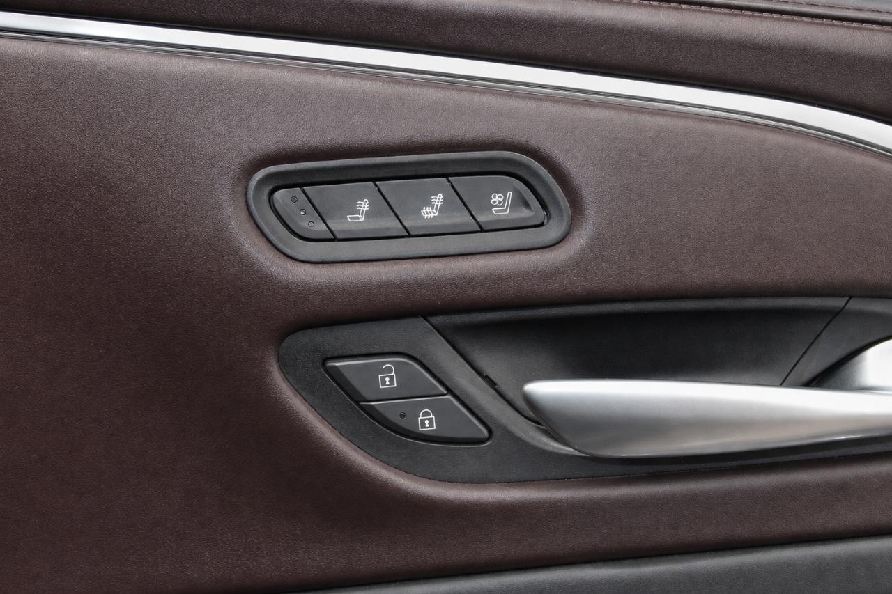Cadillac Escalade Premium Luxury Platinum AWD 2021