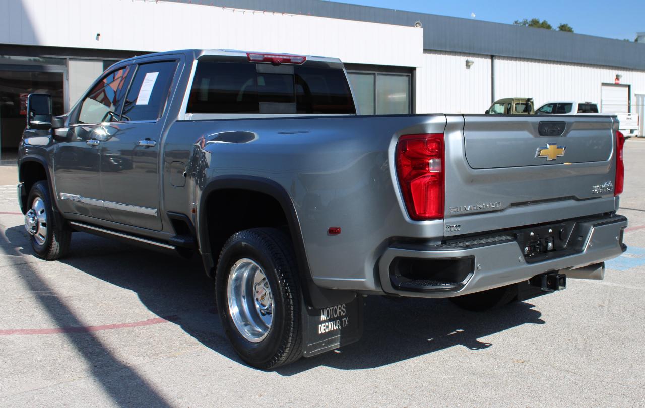 Chevrolet Silverado 3500HD High Country Crew Cab Long Box DRW 4WD 2025