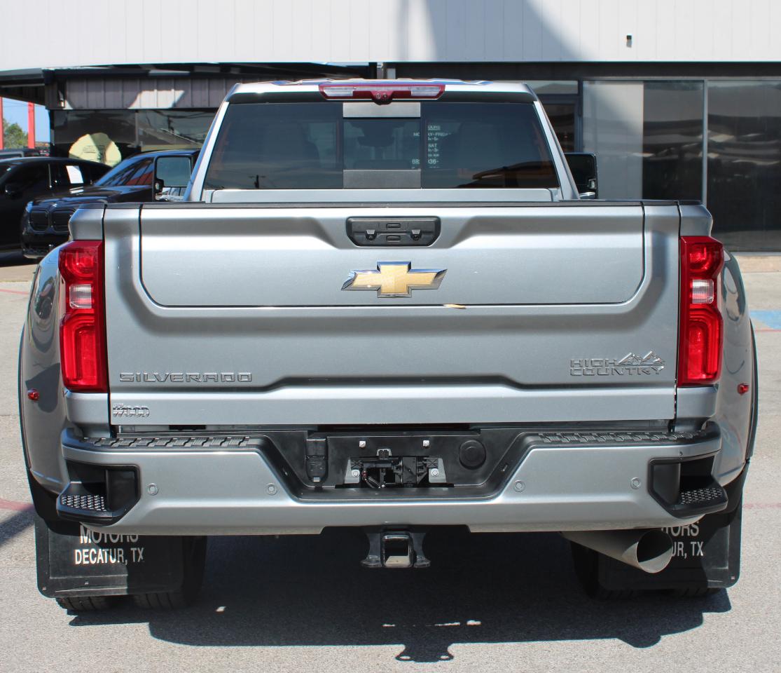 Chevrolet Silverado 3500HD High Country Crew Cab Long Box DRW 4WD 2025