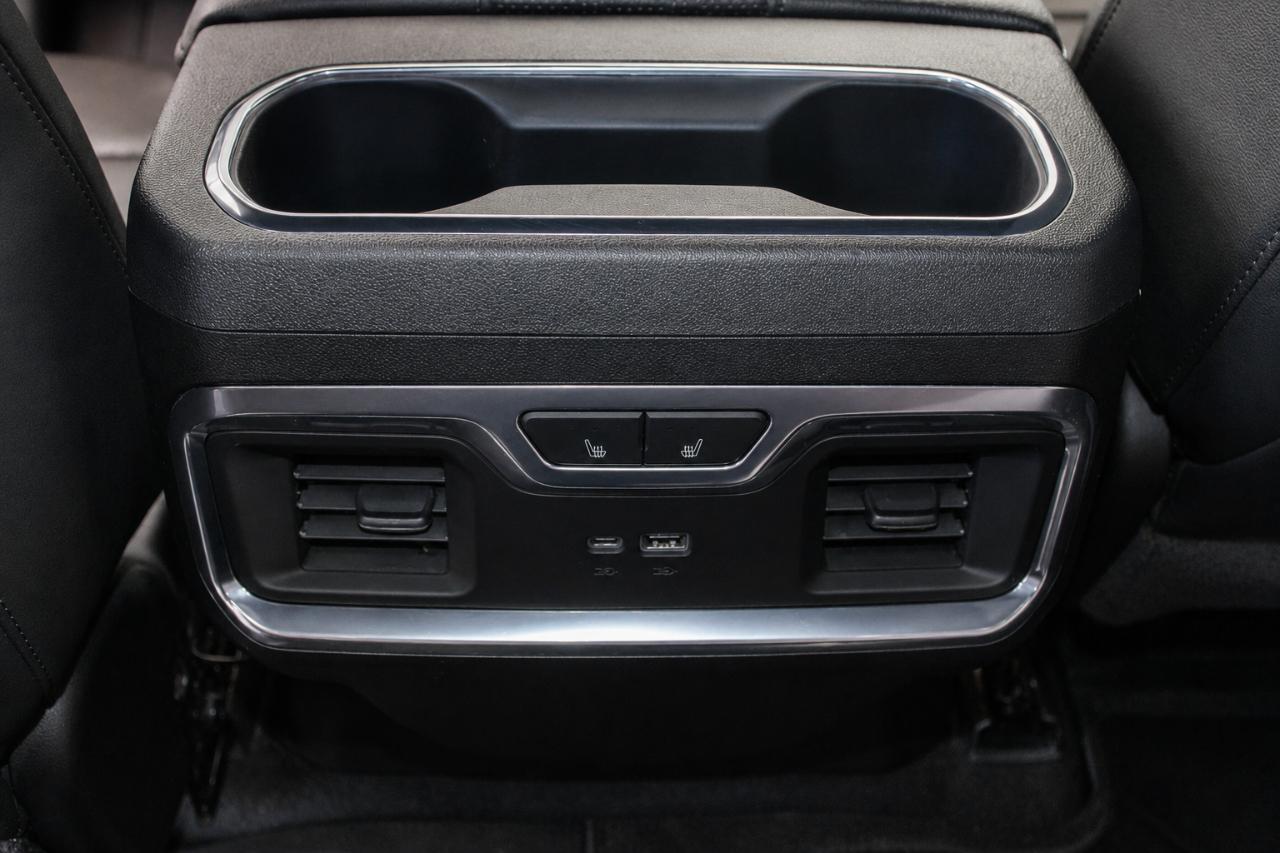 Chevrolet Silverado 3500HD High Country Crew Cab Long Box DRW 4WD 2025