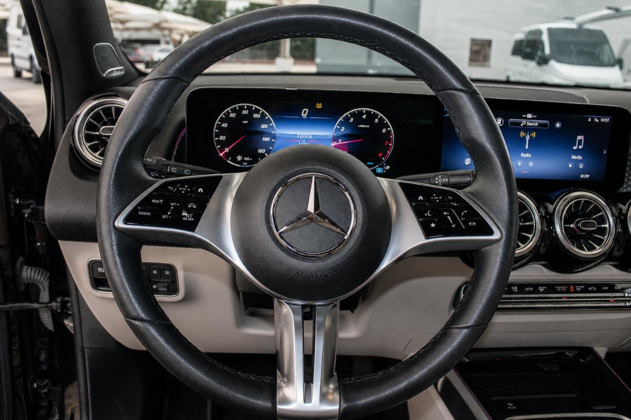 Mercedes-Benz GLB-Class GLB 250 2025