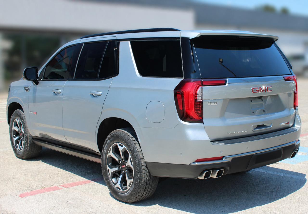 GMC Yukon AT4 4WD 2025