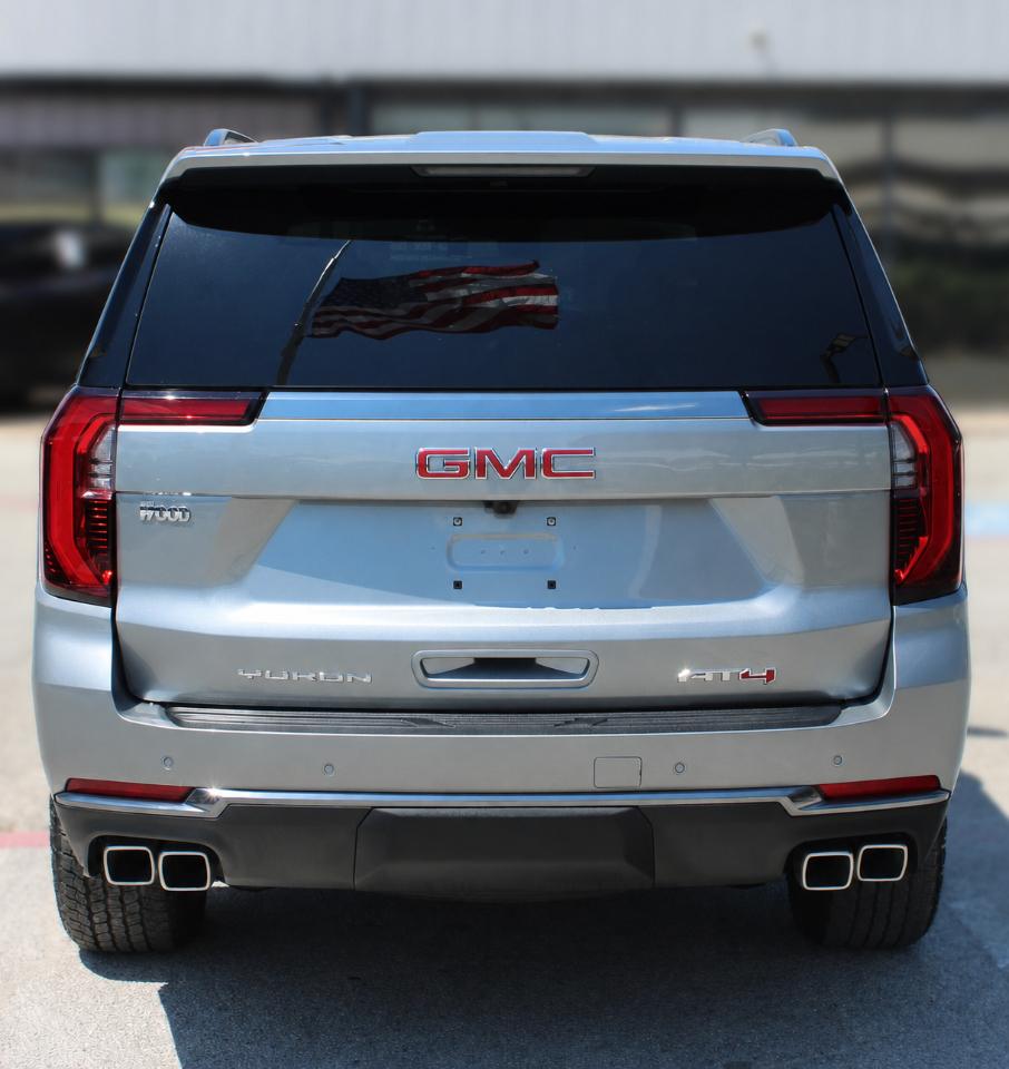 GMC Yukon AT4 4WD 2025