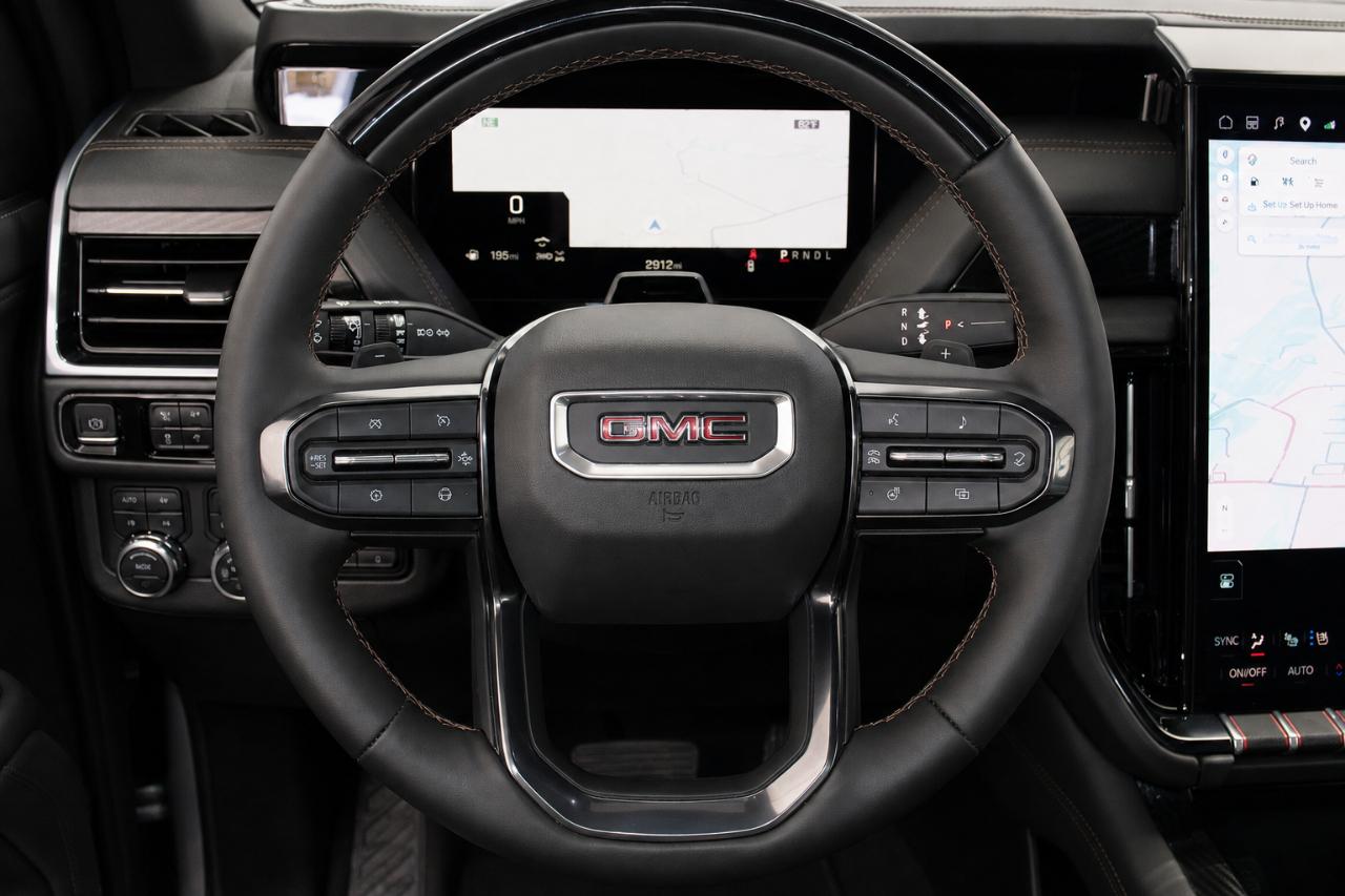 GMC Yukon AT4 4WD 2025
