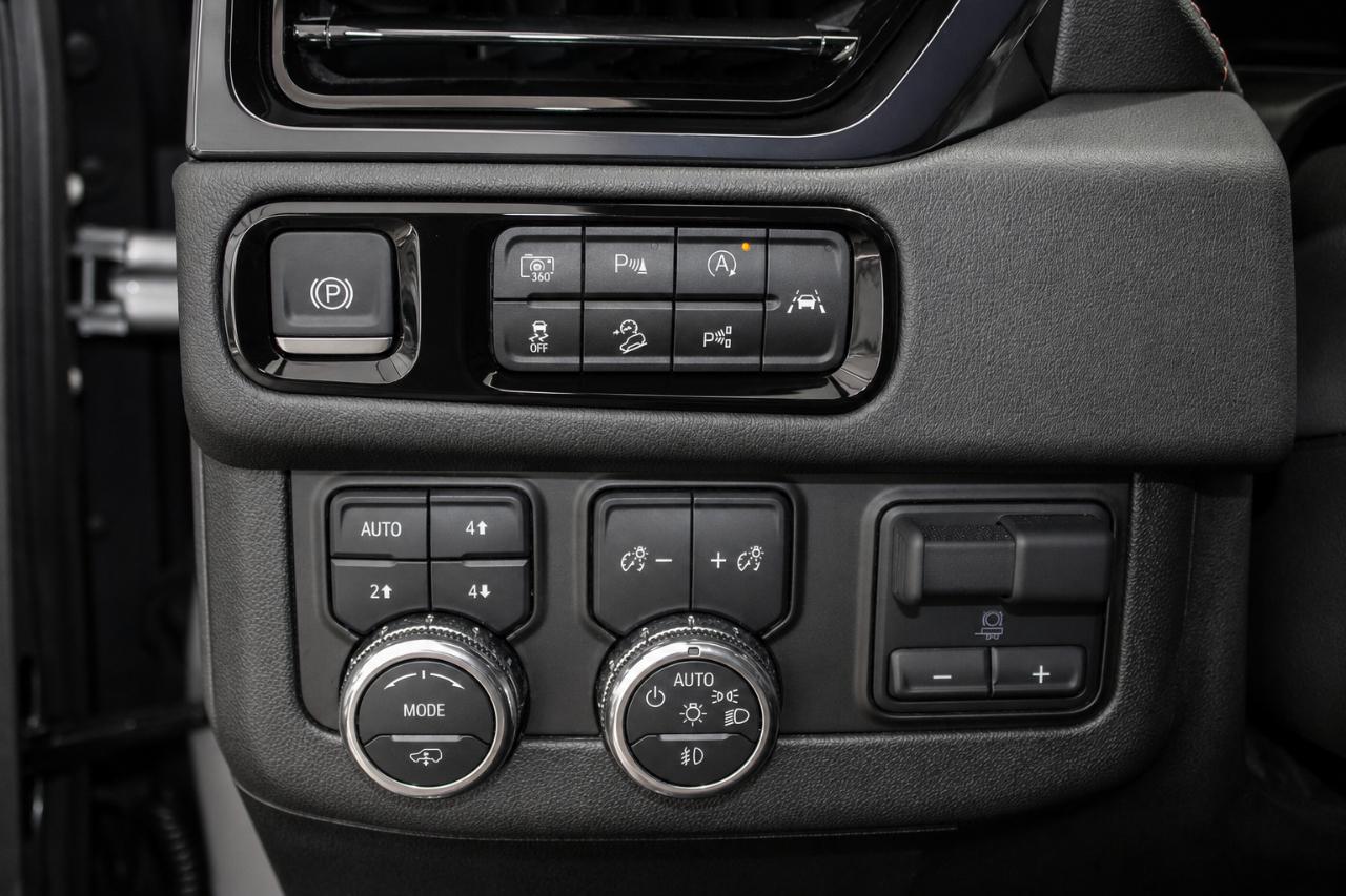GMC Yukon AT4 4WD 2025
