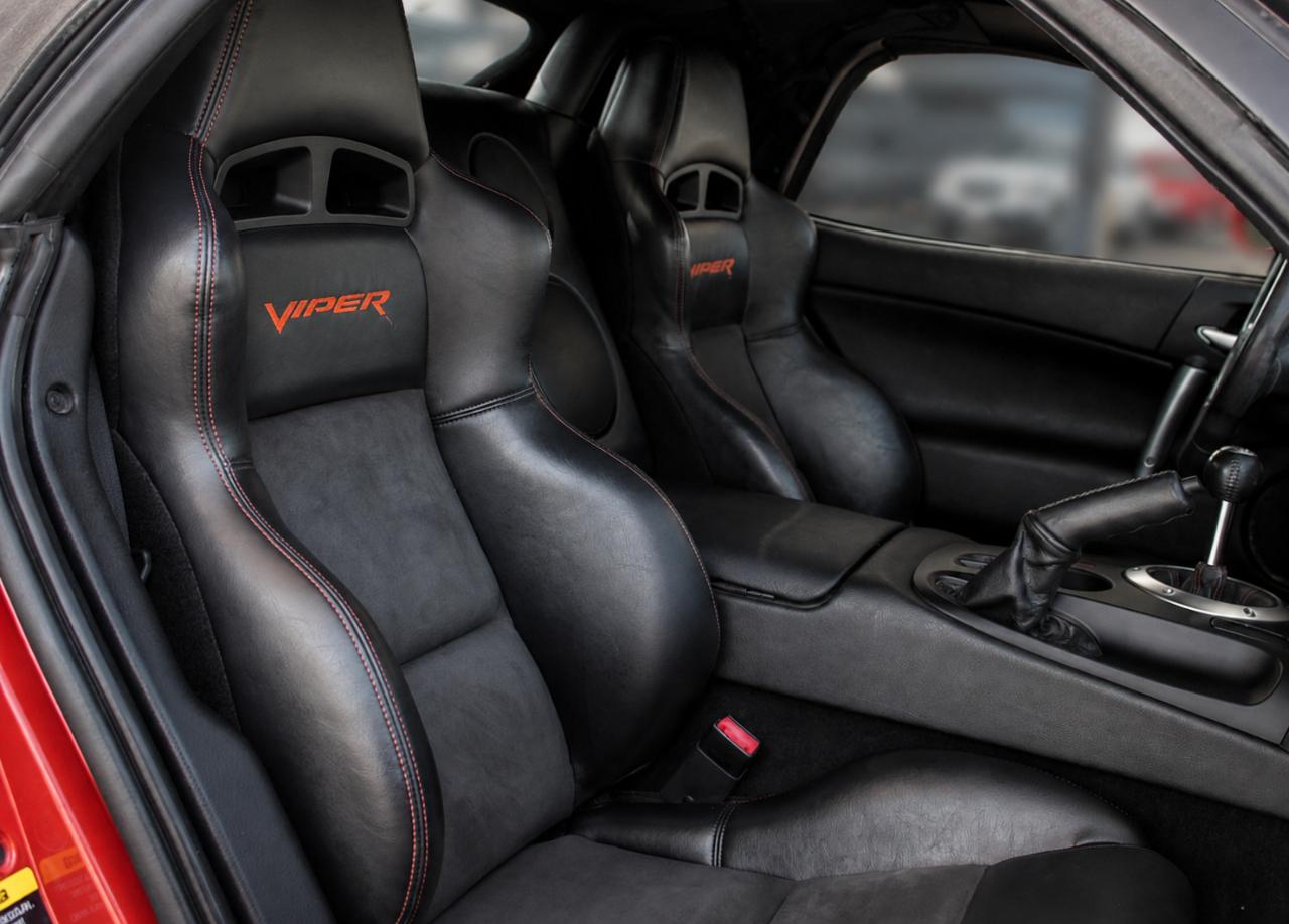 Dodge Viper SRT-10 2005