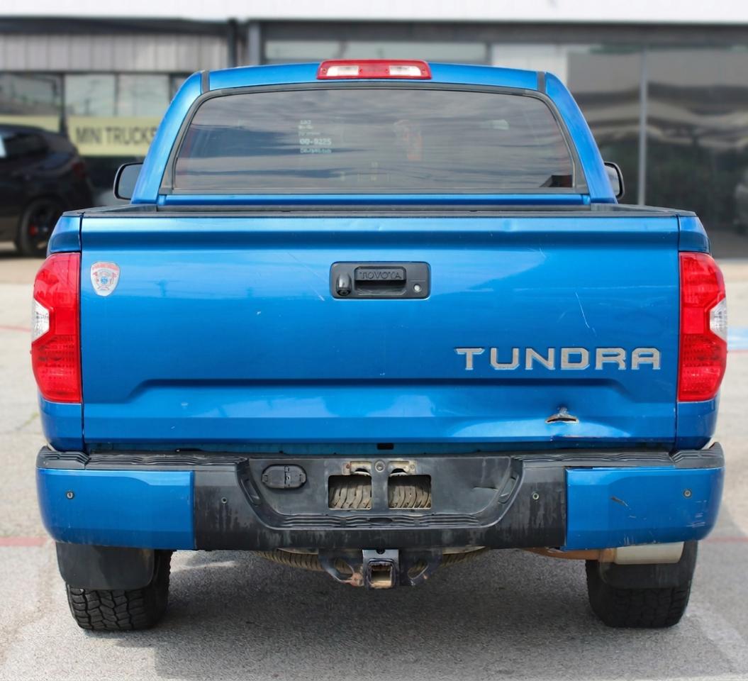 Toyota Tundra SR5 5.7L V8 CrewMax 2WD 2017