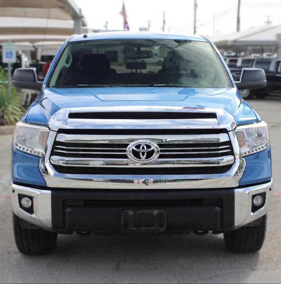 Toyota Tundra SR5 5.7L V8 CrewMax 2WD 2017