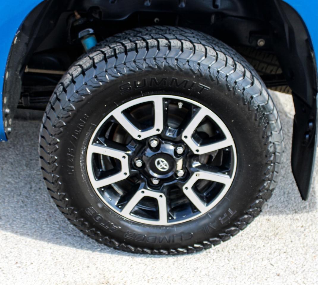 Toyota Tundra SR5 5.7L V8 CrewMax 2WD 2017
