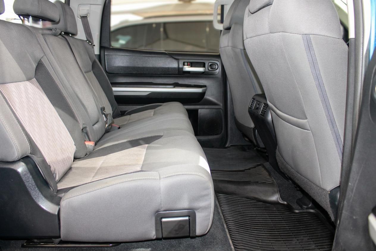Toyota Tundra SR5 5.7L V8 CrewMax 2WD 2017