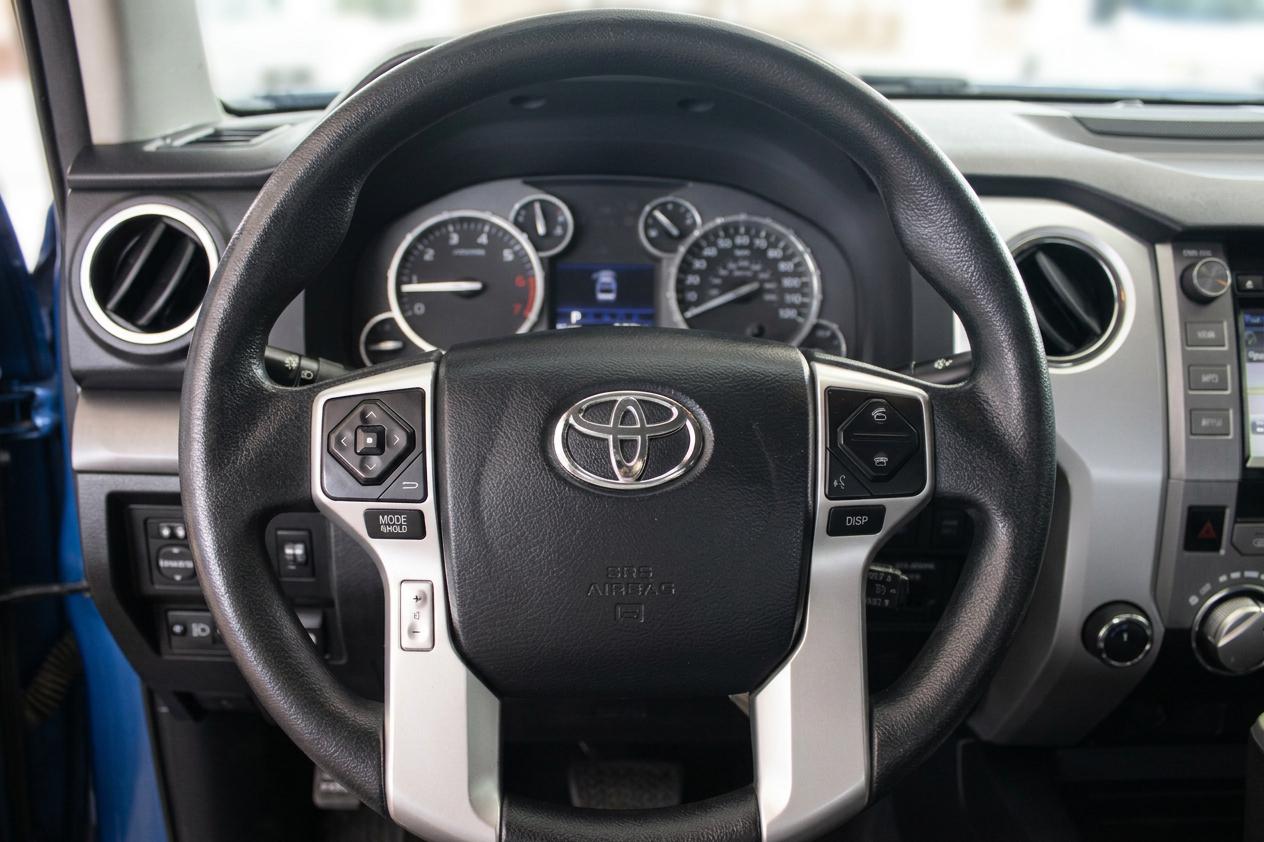 Toyota Tundra SR5 5.7L V8 CrewMax 2WD 2017