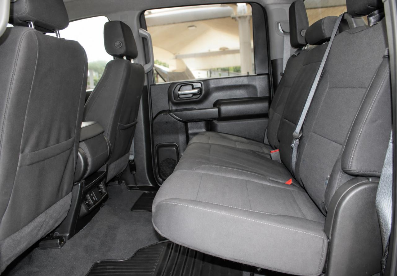 Chevrolet Silverado 2500HD Custom Crew Cab Short Box 4WD 2026