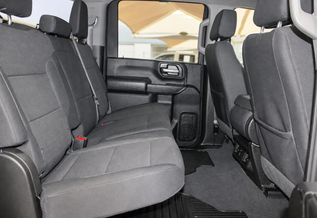 Chevrolet Silverado 2500HD Custom Crew Cab Short Box 4WD 2026