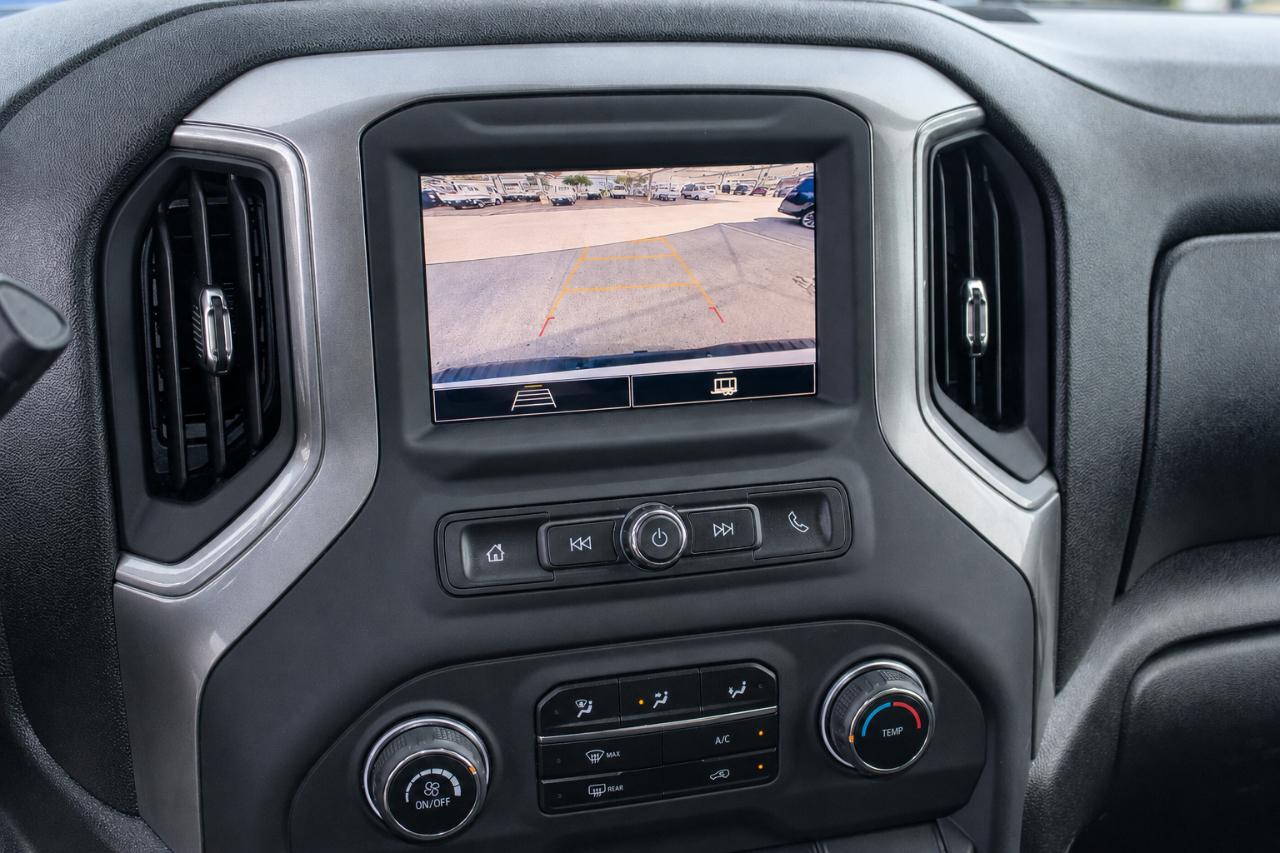 Chevrolet Silverado 2500HD Custom Crew Cab Short Box 4WD 2026