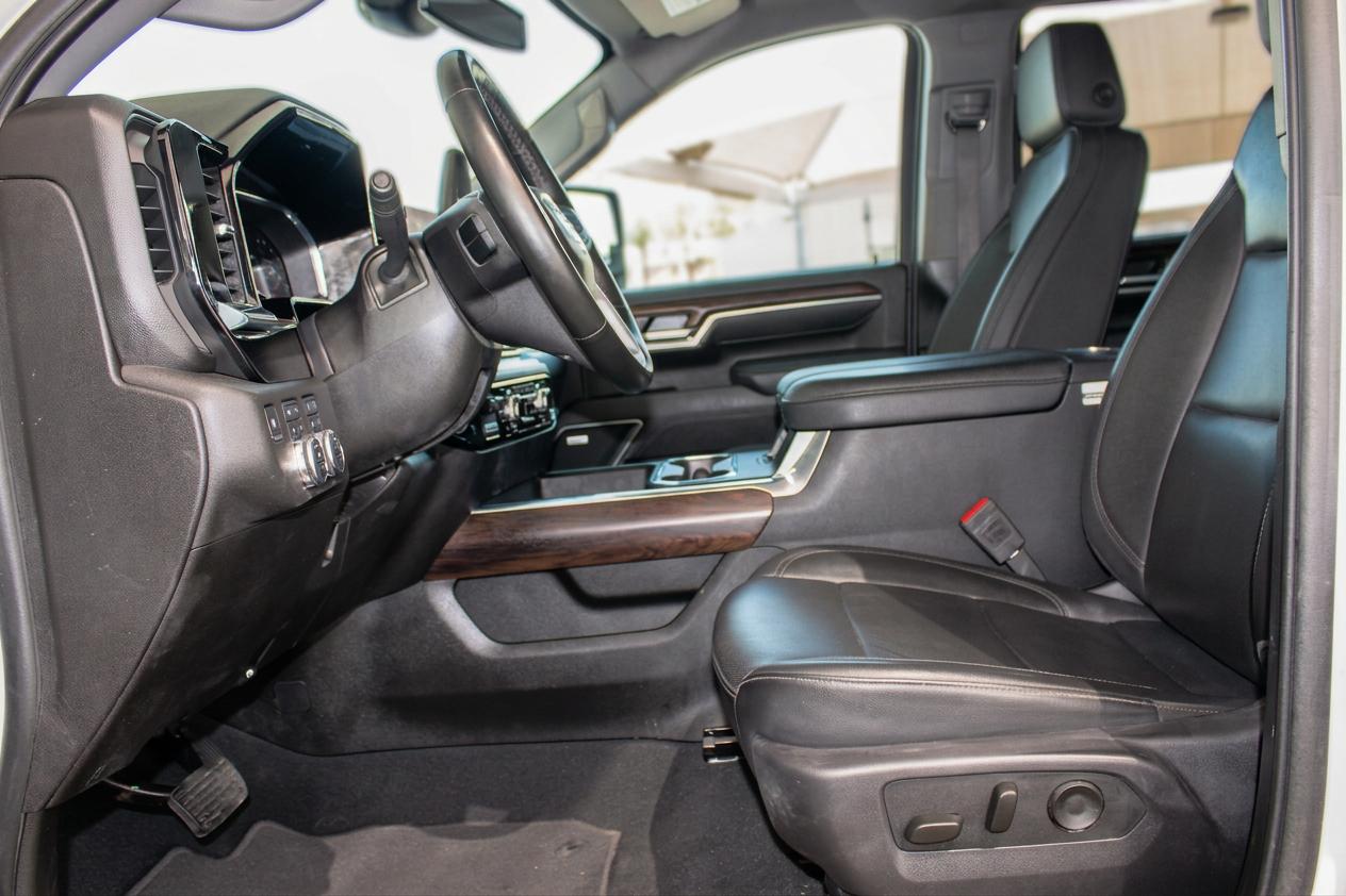 GMC Sierra 2500HD SLT Crew Cab 2WD 2025