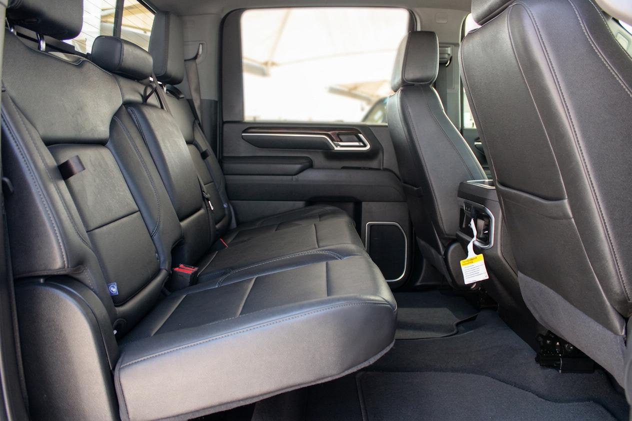 GMC Sierra 2500HD SLT Crew Cab 2WD 2025