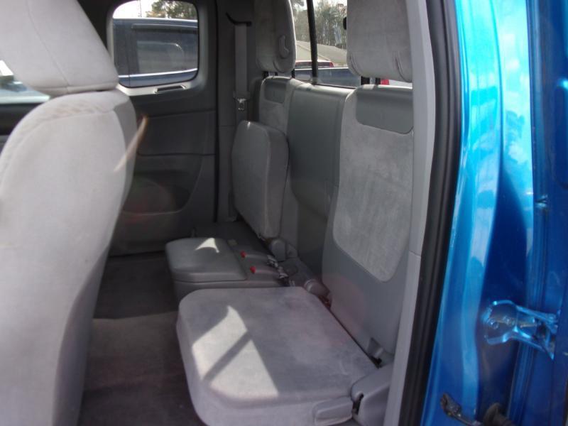 Toyota Tacoma PreRunner Access Cab 2WD 2011