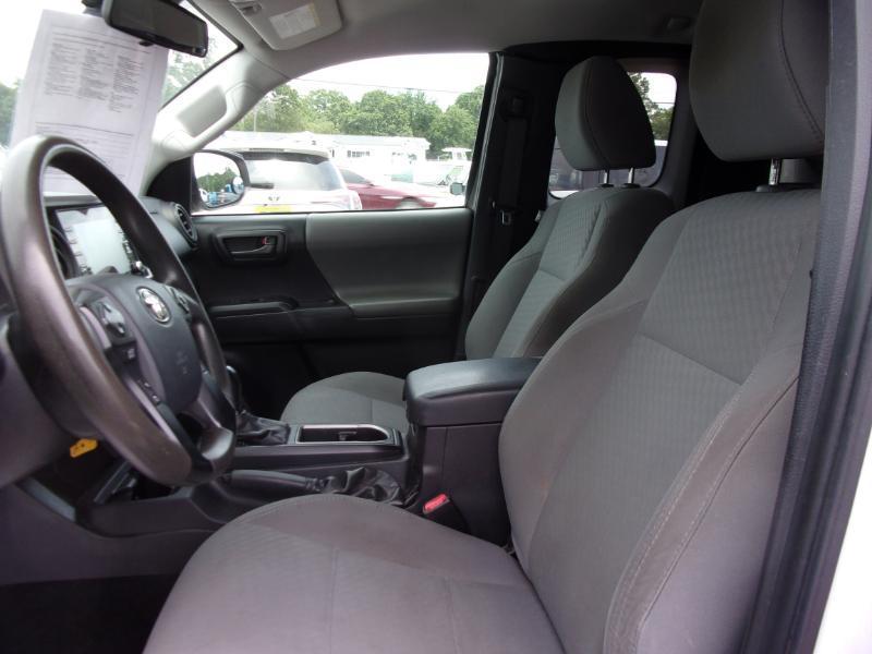 Toyota Tacoma SR5 Access Cab I4 6AT 2WD 2020