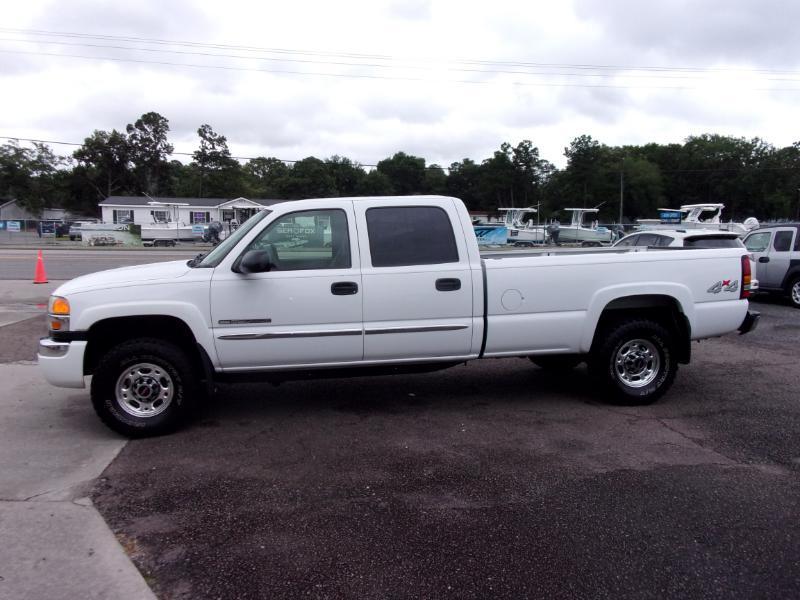 2004 GMC Sierra 2500HD Work Truck Crew Cab Short Bed 4WD