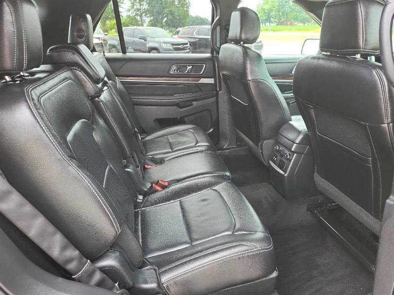 2017 Ford Explorer Limited - Photo 6