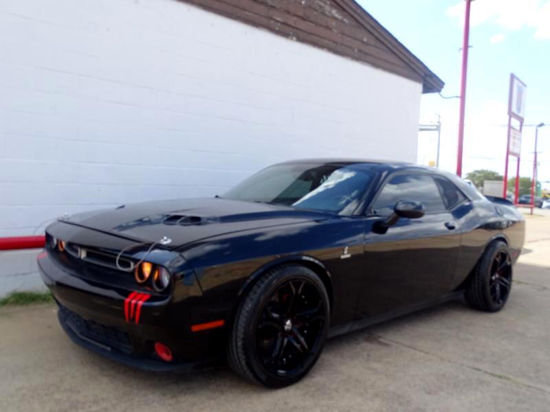 2016 Dodge Challenger SXT