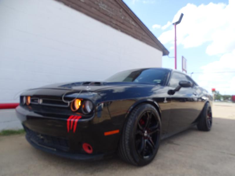 2016 Dodge Challenger SXT
