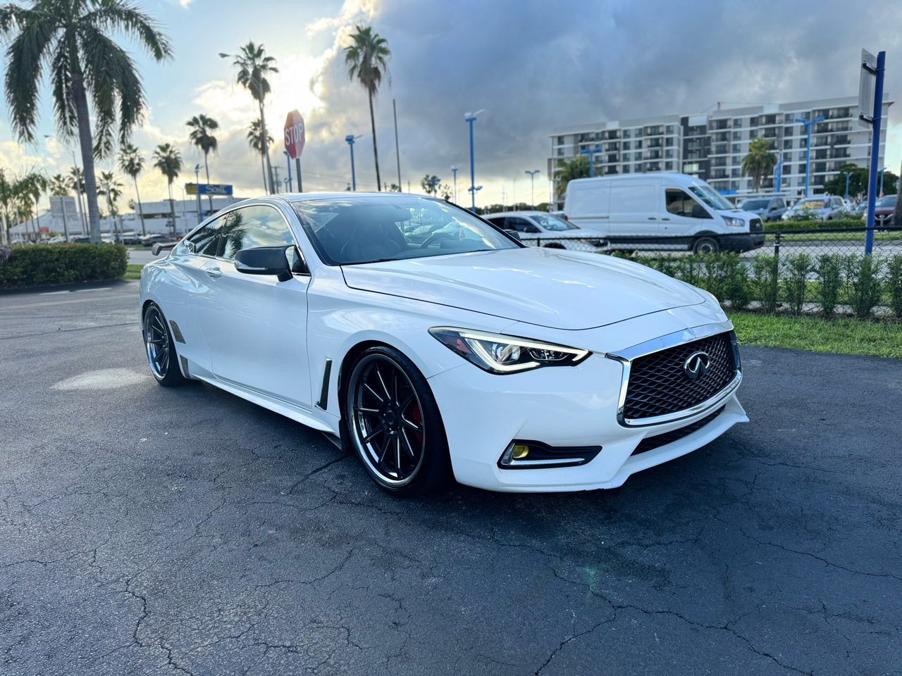 2017 Infiniti Q60 Red Sport 400