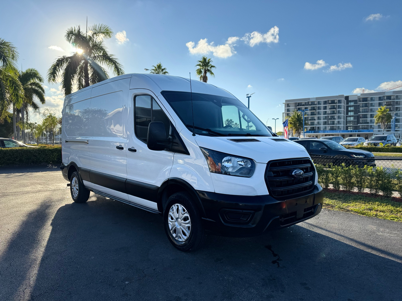 2020 Ford Transit 250 Van Med. Roof w/Sliding Pass. 130-in. WB