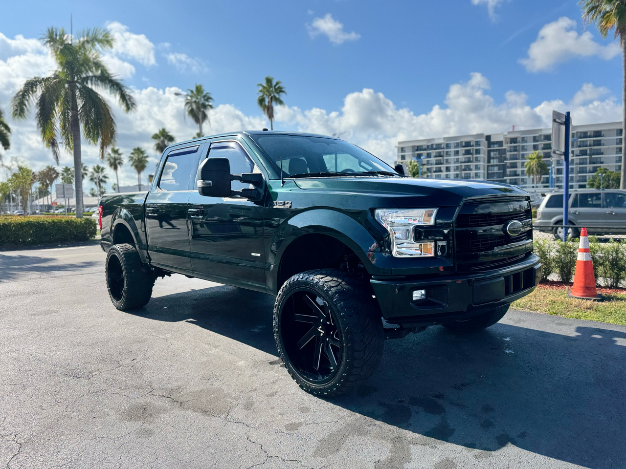 2016 Ford F-150 2WD SuperCab 145" XLT