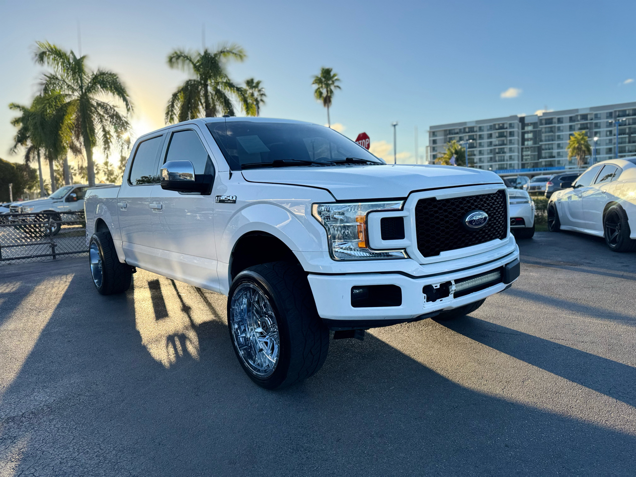 2018 Ford F-150 2WD SuperCrew 150" XLT