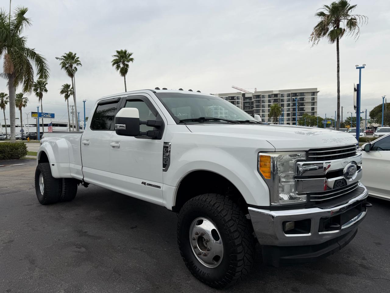 2017 Ford F-350 SD Lariat