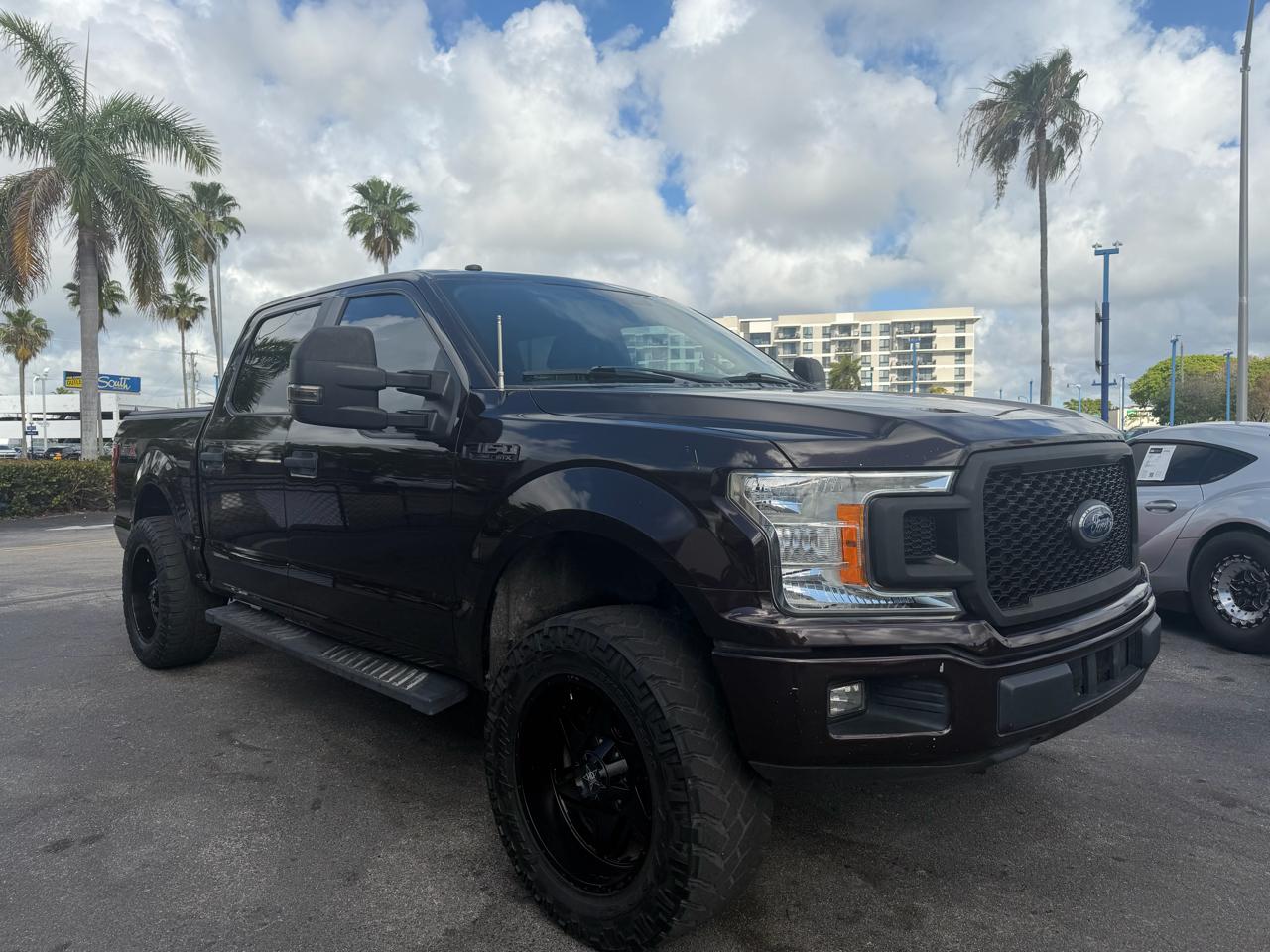 2018 Ford F-150 2WD SuperCrew 139" XLT