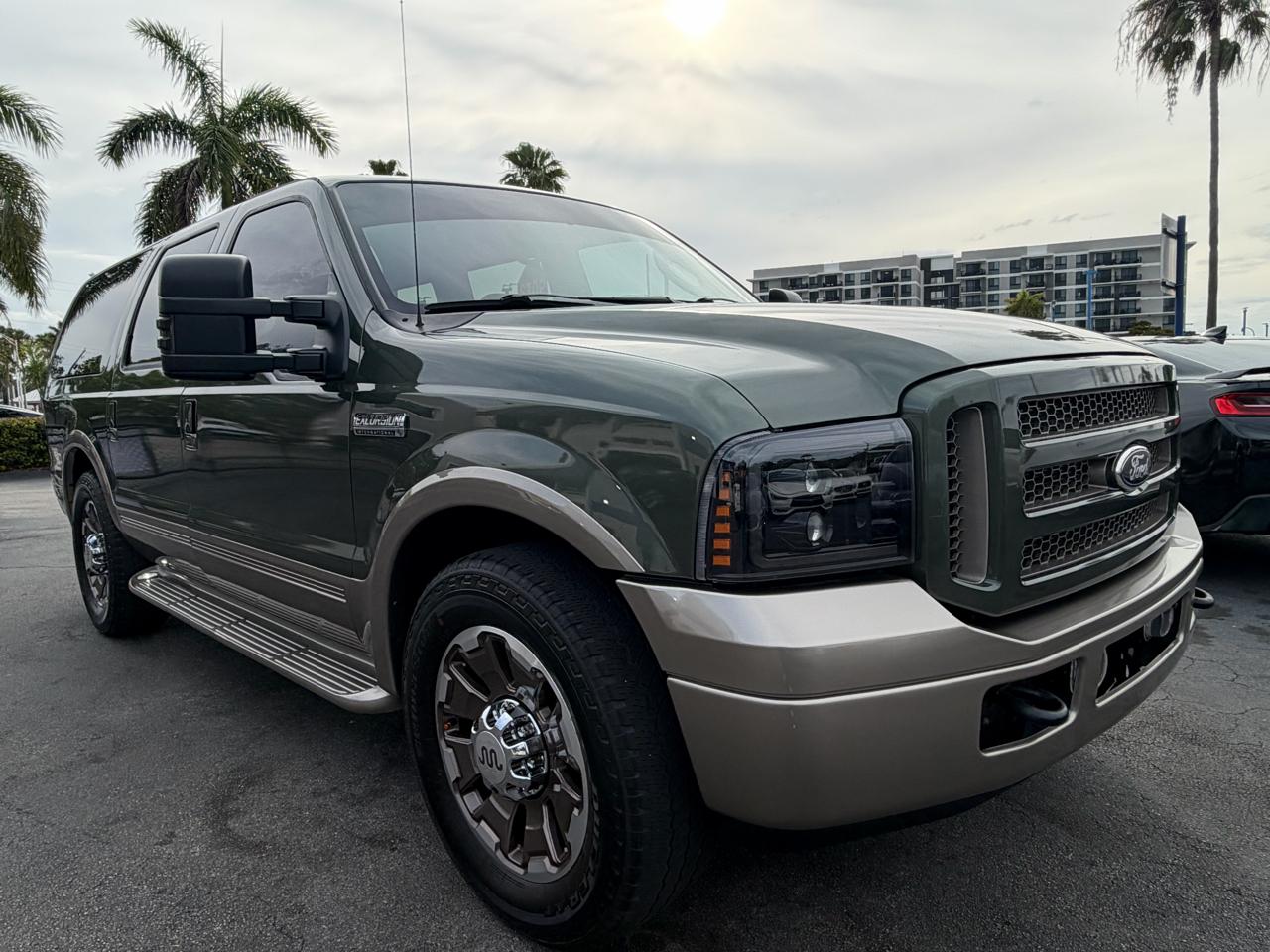 2005 Ford Excursion Eddie Bauer 6.0L 2WD