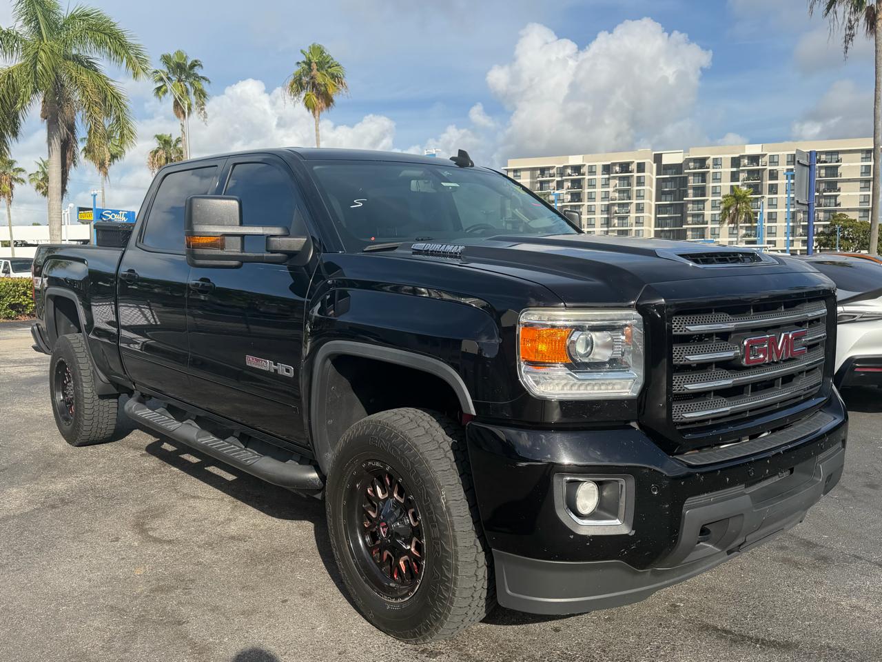 2018 GMC Sierra 4WD Crew Cab Standard Box SLT's photo